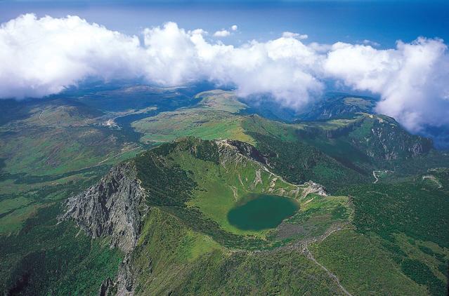 Hallasan National Park